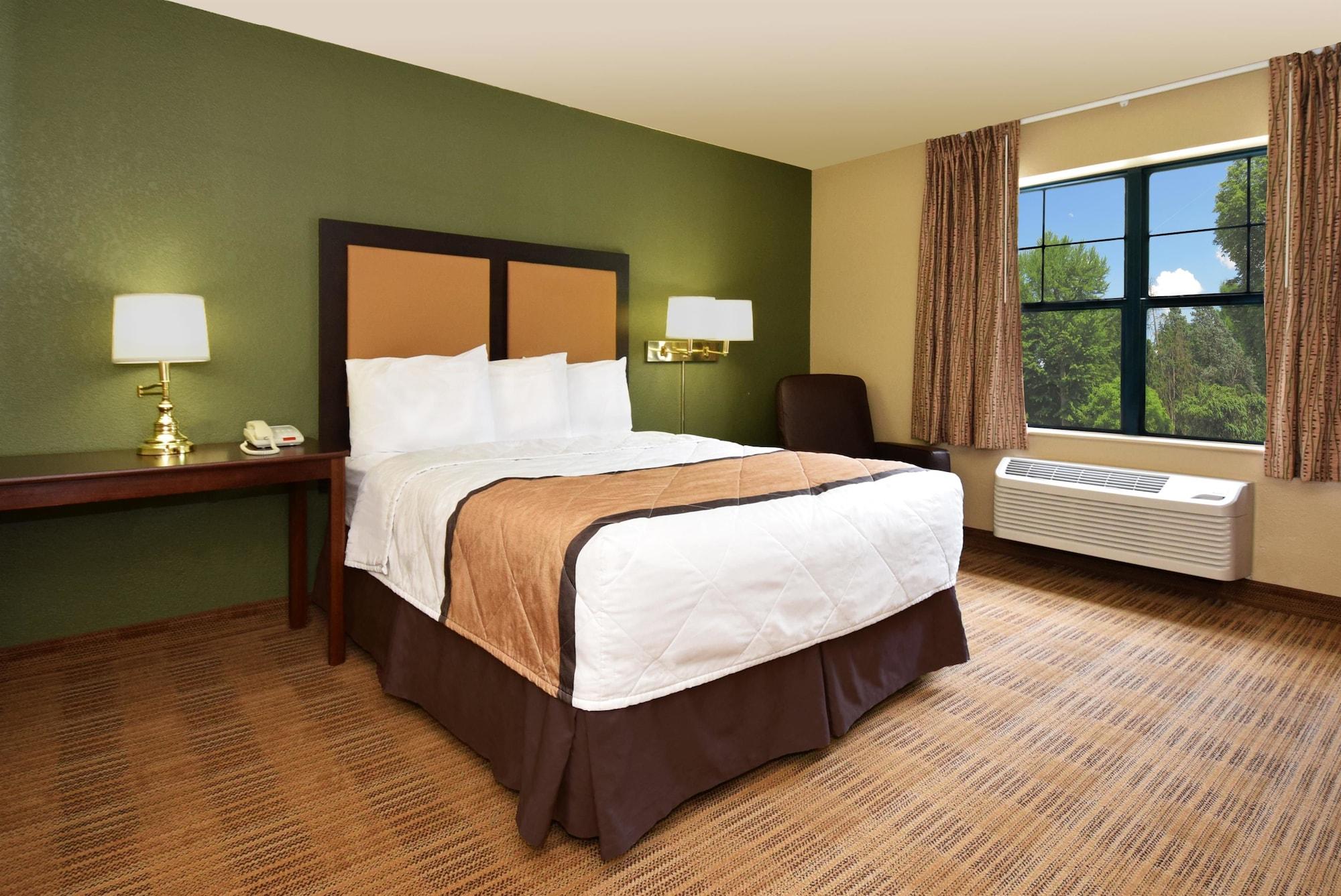 Sonesta Simply Suites Лансинг Екстериор снимка