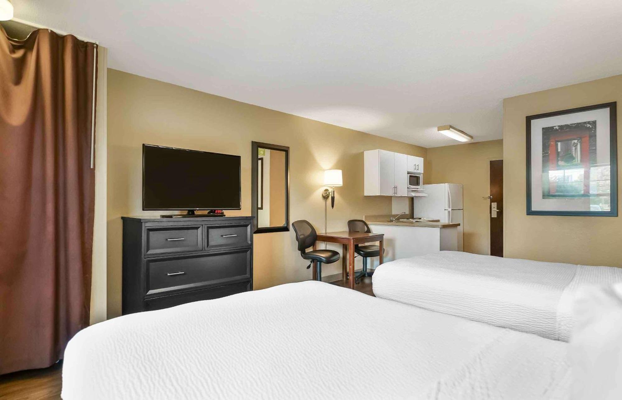 Sonesta Simply Suites Лансинг Екстериор снимка