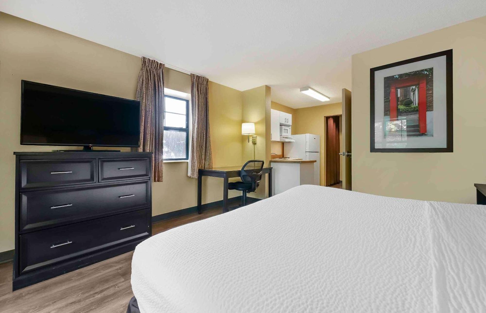 Sonesta Simply Suites Лансинг Екстериор снимка